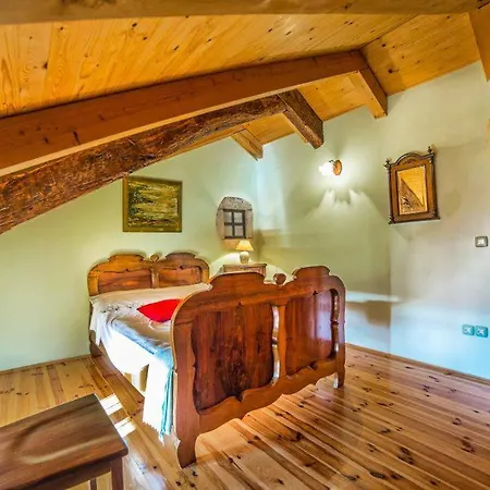 度假居 House Mirjana 2097 *